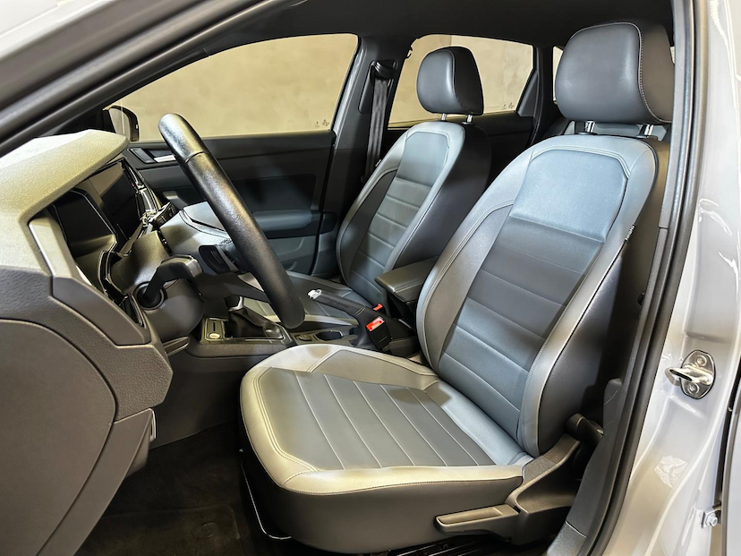 Foto do veículo VOLKSWAGEN NIVUS  1.0 200 TSI HIGHLINE 2024 25.000 KM 126.900,00