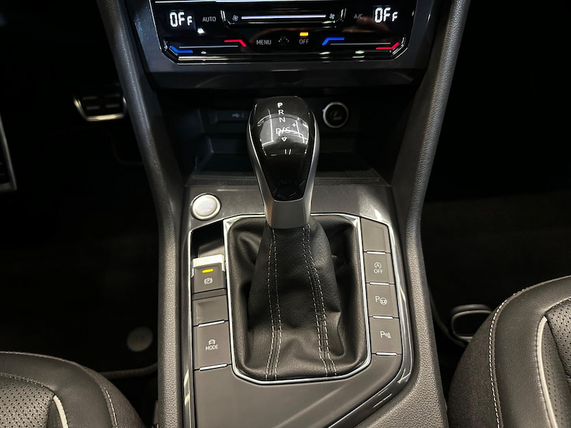 Foto do veículo VOLKSWAGEN TIGUAN  R-LINE TSI 2.0 16V 2024 23.059 KM 229.900,00