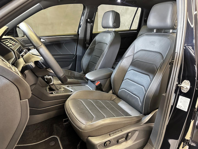 Foto do veículo VOLKSWAGEN TIGUAN  R-LINE TSI 2.0 16V 2024 23.059 KM 229.900,00
