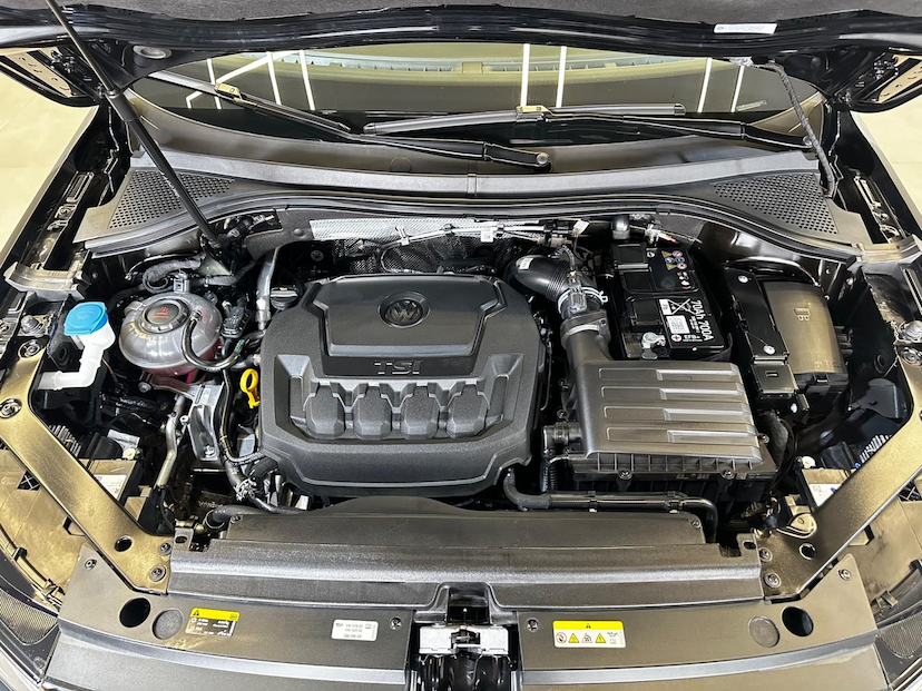 Foto do veículo VOLKSWAGEN TIGUAN  R-LINE TSI 2.0 16V 2024 23.059 KM 229.900,00