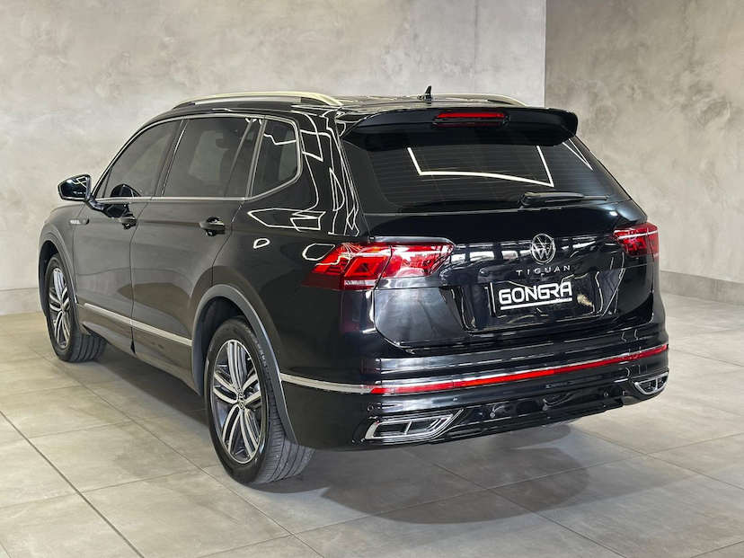 Foto do veículo VOLKSWAGEN TIGUAN  R-LINE TSI 2.0 16V 2024 23.059 KM 229.900,00