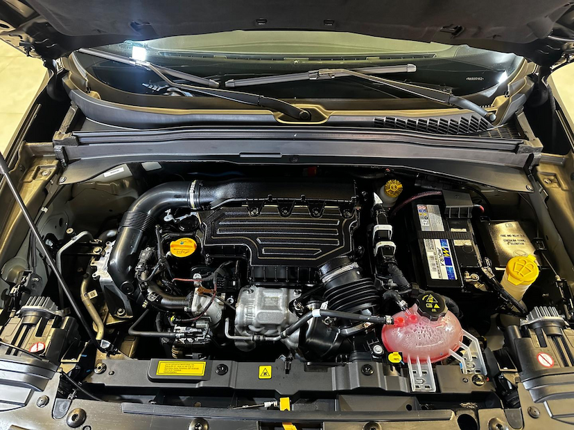 Foto do veículo JEEP RENEGADE  LONGITUDE T270 1.3 TB 4X2 FLEX AUT 2024 11.905 KM 119.900,00