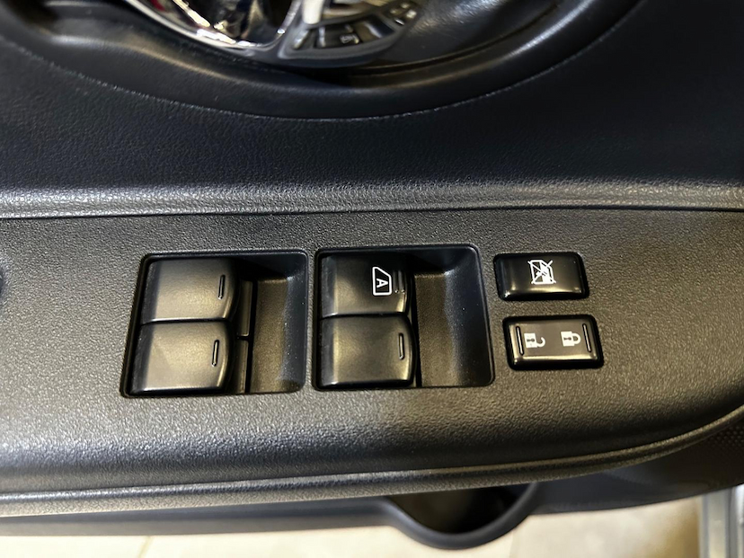Foto do veículo NISSAN MARCH  16SL CVT 2019 76.617 KM 66.900,00