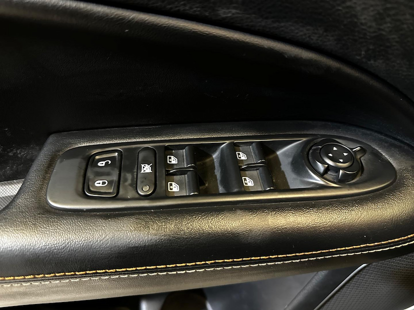 Foto do veículo JEEP COMPASS  LONGITUDE D 2018 118.801 KM 96.900,00