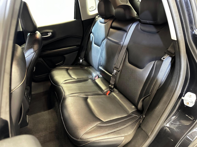 Foto do veículo JEEP COMPASS  LONGITUDE D 2018 118.801 KM 96.900,00