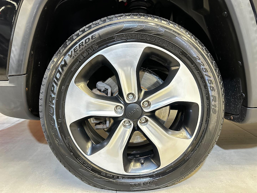Foto do veículo JEEP COMPASS  LONGITUDE D 2018 118.801 KM 96.900,00