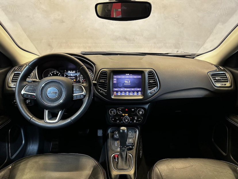 Foto do veículo JEEP COMPASS  LONGITUDE D 2018 118.801 KM 96.900,00