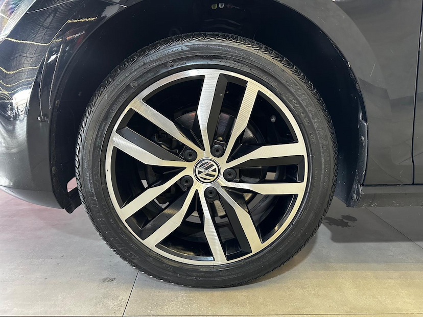 Foto do veículo VOLKSWAGEN GOLF  HIGHLINE 1.4L TSI AUT. 2015 117.223 KM 85.900,00