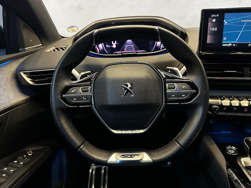Foto do veículo PEUGEOT 3008  GT PACK A 2023 18.853 KM 179.900,00