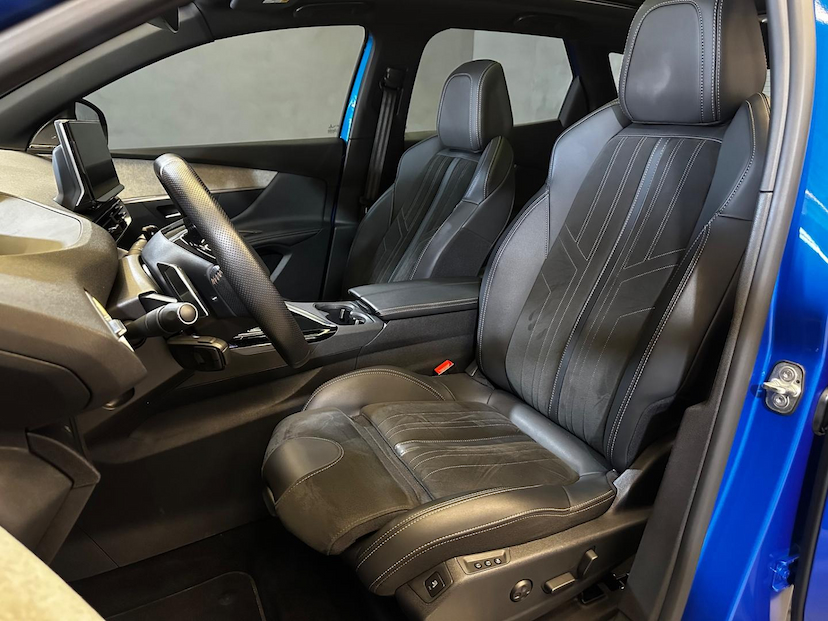 Foto do veículo PEUGEOT 3008  GT PACK A 2023 18.853 KM 179.900,00