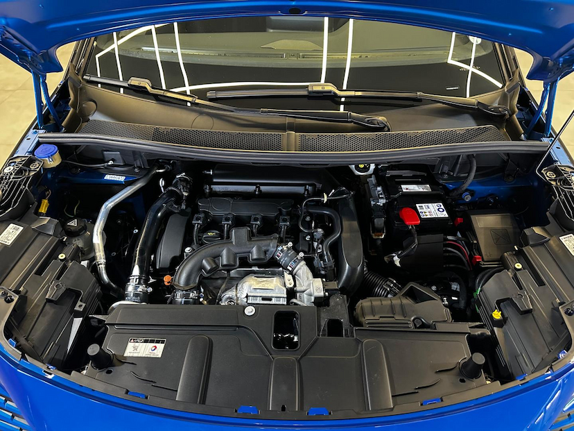 Foto do veículo PEUGEOT 3008  GT PACK A 2023 18.853 KM 179.900,00