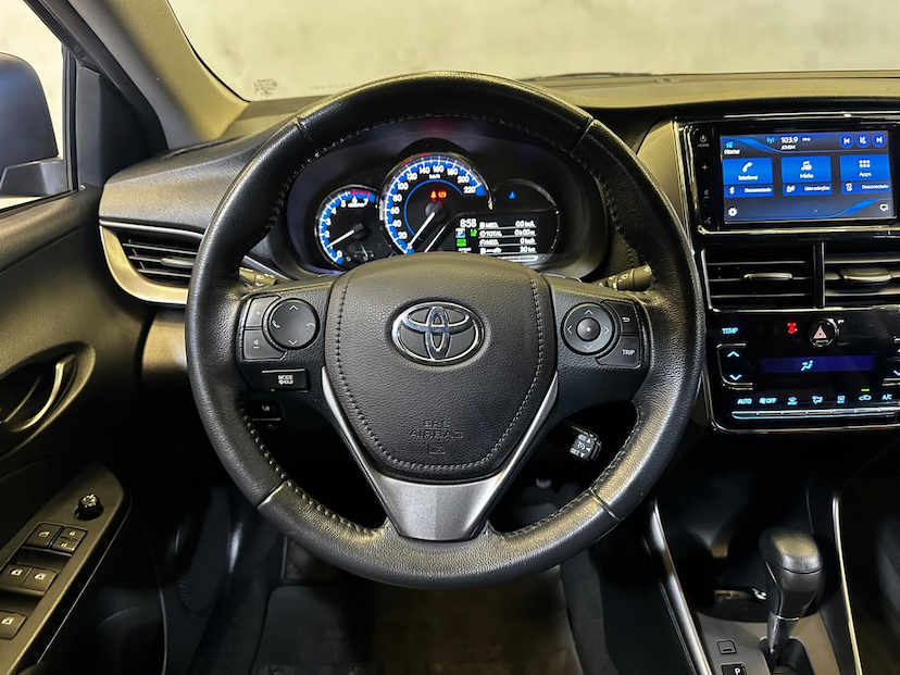 Foto do veículo TOYOTA YARIS  XS 1.5 AT 2023 75.939 KM 89.900,00