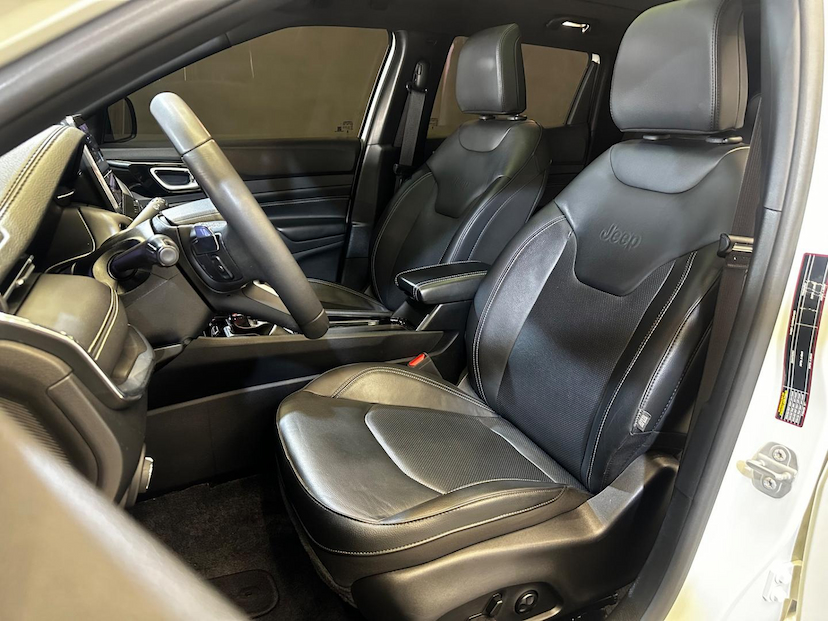 Foto do veículo JEEP COMPASS  SERIE S T270 TURBO FLEX AUT. 2023 45.392 KM 164.900,00