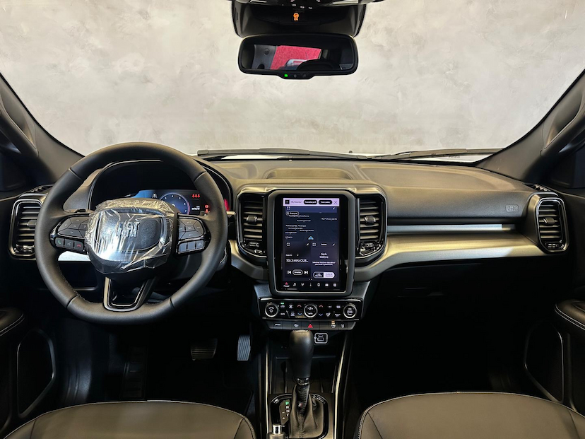 Foto do veículo FIAT TORO  VOLCANO 1.3 T270 4X2 FLEX AUT. 2025 137 KM 164.900,00