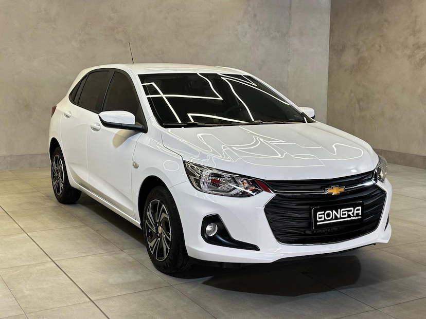 Foto do veículo CHEVROLET ONIX  10MT LT2 2025 12.801 KM 82.900,00