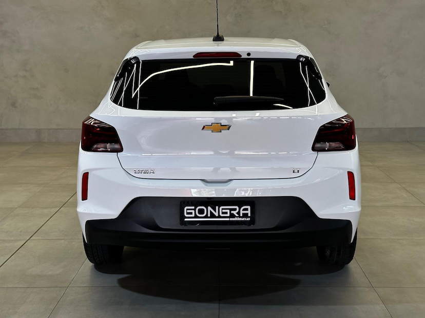 Foto do veículo CHEVROLET ONIX  10MT LT2 2025 12.801 KM 82.900,00