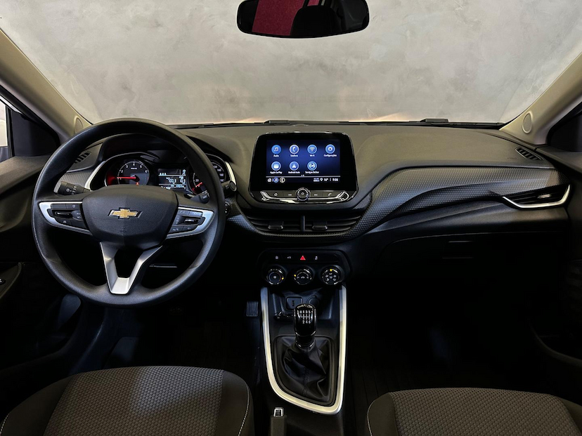 Foto do veículo CHEVROLET ONIX  10MT LT2 2025 12.801 KM 82.900,00