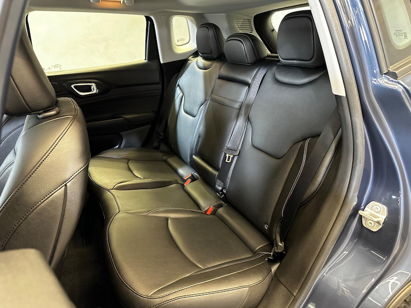 Foto do veículo JEEP COMPASS  S 4XE HIBRIDO 2023 13.177 KM 196.900,00