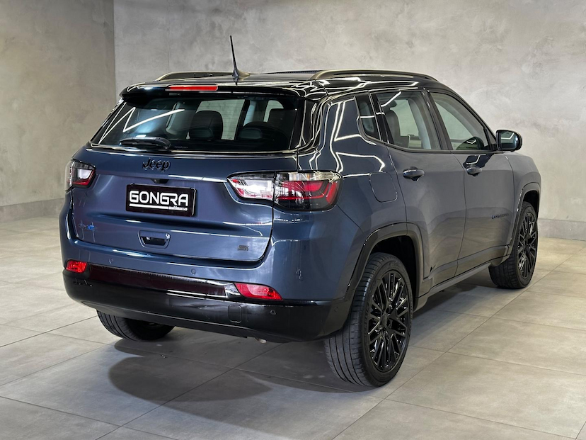 Foto do veículo JEEP COMPASS  S 4XE HIBRIDO 2023 13.177 KM 196.900,00