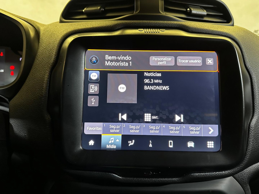 Foto do veículo JEEP RENEGADE  LONGITUDE T270 1.3 TB 4X2 FLEX AUT 2022 58.324 KM 101.900,00