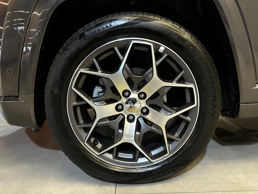Foto do veículo JEEP COMMANDER  OVERLAND T270 1.3 TB FLEX AUT 2024 23.912 KM 209.900,00