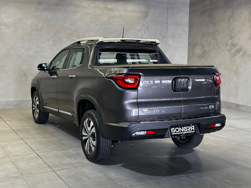 Foto do veículo FIAT TORO  VOLCANO 1.3 T270 4X2 FLEX AUT. 2025 136 KM 159.900,00