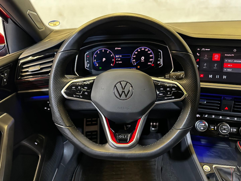 Foto do veículo VOLKSWAGEN JETTA  GLI 350 TSI 2.0 16V 4P AUT 2023 36.321 KM 202.900,00