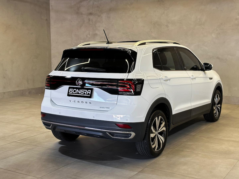 Foto do veículo VOLKSWAGEN T-CROSS T-CROSS HIGHLINE 1.4 TSI FLEX 16V 5P AUT 2021 62.123 KM 117.900,00
