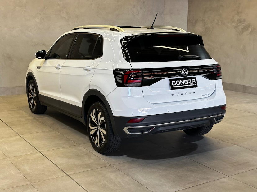 Foto do veículo VOLKSWAGEN T-CROSS T-CROSS HIGHLINE 1.4 TSI FLEX 16V 5P AUT 2021 62.123 KM 117.900,00