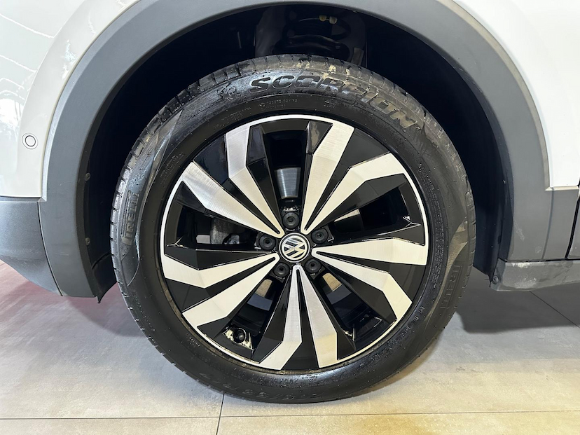 Foto do veículo VOLKSWAGEN T-CROSS T-CROSS HIGHLINE 1.4 TSI FLEX 16V 5P AUT 2021 62.123 KM 117.900,00