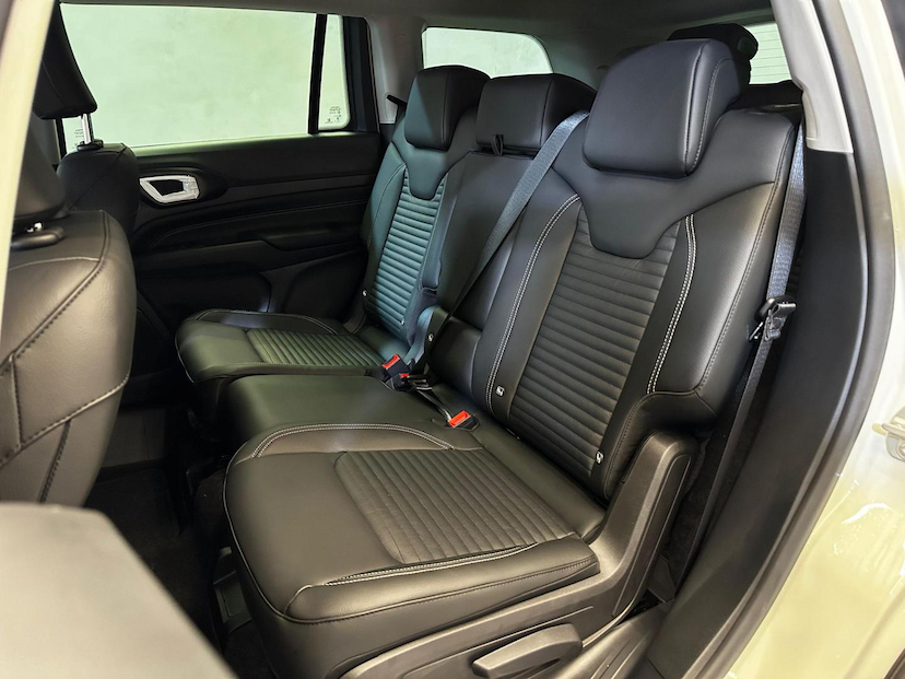 Foto do veículo JEEP COMMANDER  LONGITUDE T270 1.3 TB FLEX AUT. 2025 134 KM 194.900,00