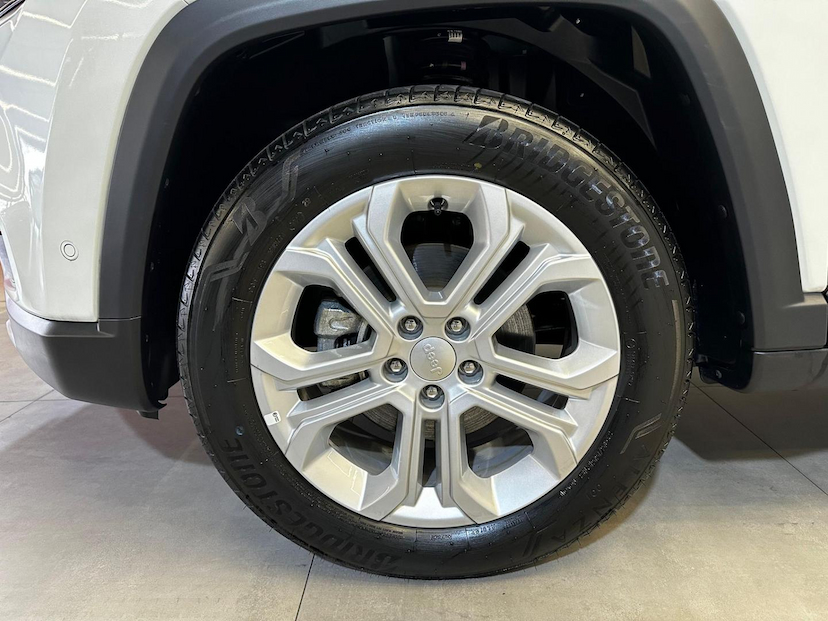 Foto do veículo JEEP COMMANDER  LONGITUDE T270 1.3 TB FLEX AUT. 2025 134 KM 194.900,00