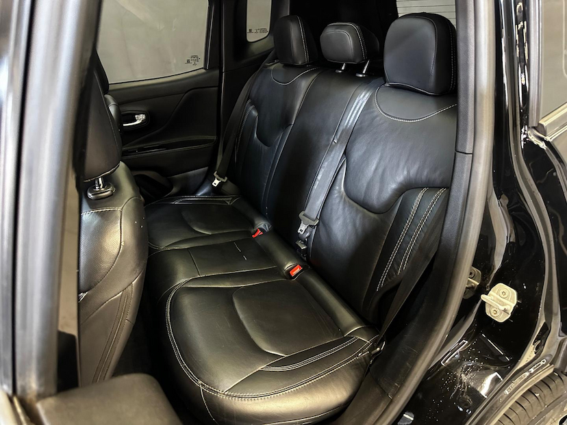 Foto do veículo JEEP RENEGADE  1.8 16V FLEX LONGITUDE 4P AUTOMATICO 2016 86.209 KM 73.900,00