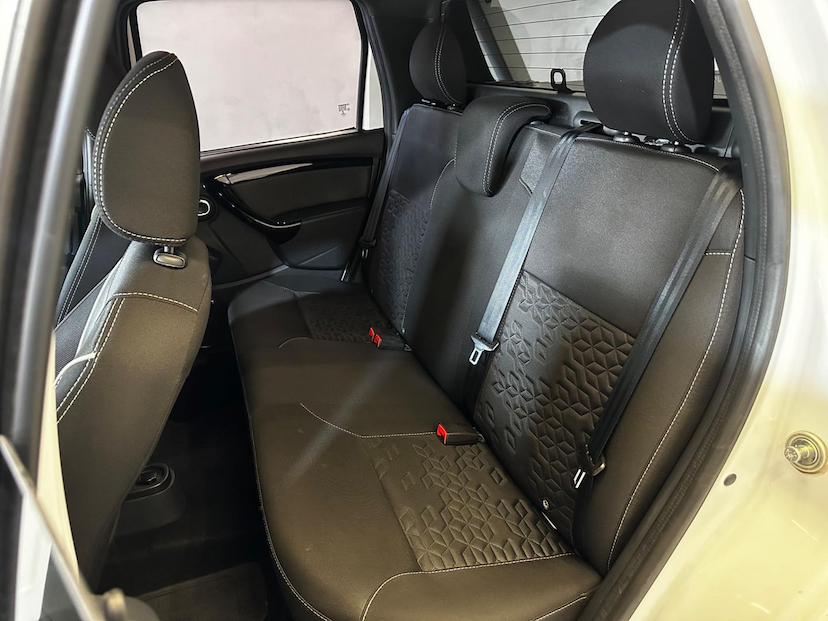 Foto do veículo RENAULT DUSTER OROCH  1.6 SCE EXPRESS MANUAL 2022 62.941 KM 84.900,00