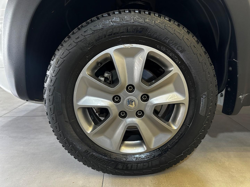 Foto do veículo RENAULT DUSTER OROCH  1.6 SCE EXPRESS MANUAL 2022 62.941 KM 84.900,00
