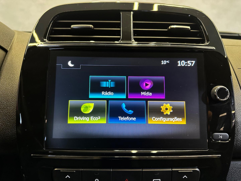 Foto do veículo RENAULT KWID  OUTSIDER 1.0 2024 18.000 KM 64.900,00