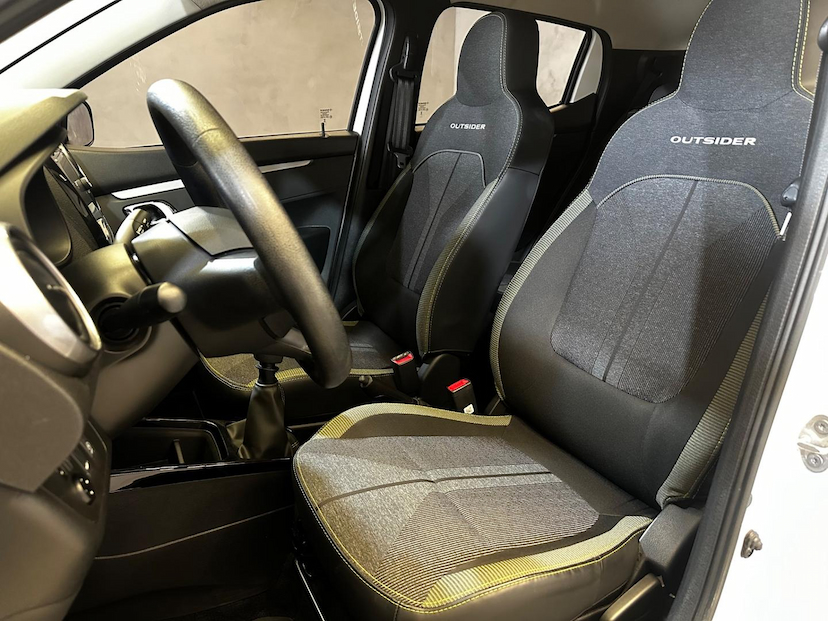 Foto do veículo RENAULT KWID  OUTSIDER 1.0 2024 18.000 KM 64.900,00