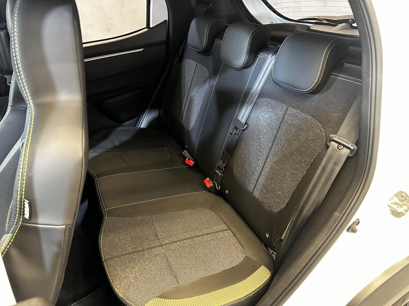 Foto do veículo RENAULT KWID  OUTSIDER 1.0 2024 18.000 KM 64.900,00
