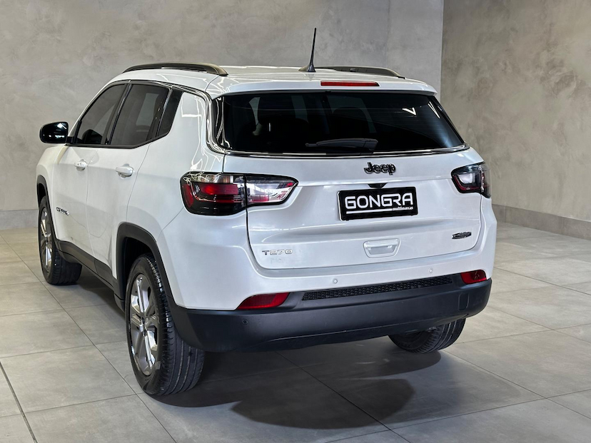 Foto do veículo JEEP COMPASS  LONG. T270 1.3 TB 4X2 FLEX AUT. 2023 23.051 KM 135.900,00