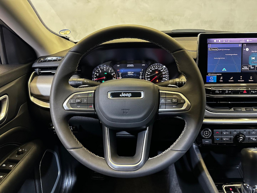 Foto do veículo JEEP COMPASS  LONG. T270 1.3 TB 4X2 FLEX AUT. 2023 23.051 KM 135.900,00