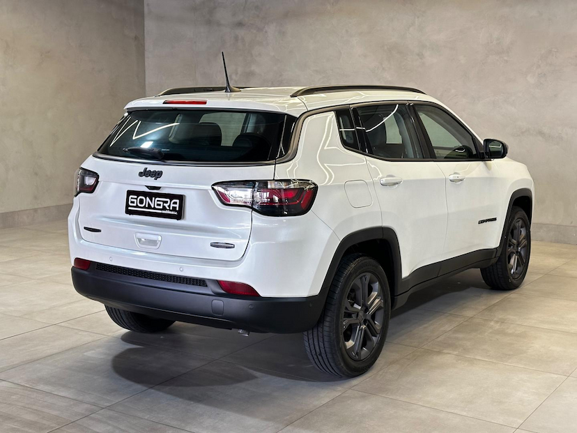 Foto do veículo JEEP COMPASS  LONGITUDE T270 TURBO FLEX AUT. 2025 141 KM 179.900,00