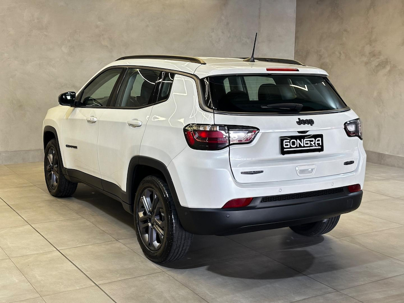 Foto do veículo JEEP COMPASS  LONGITUDE T270 TURBO FLEX AUT. 2025 141 KM 179.900,00