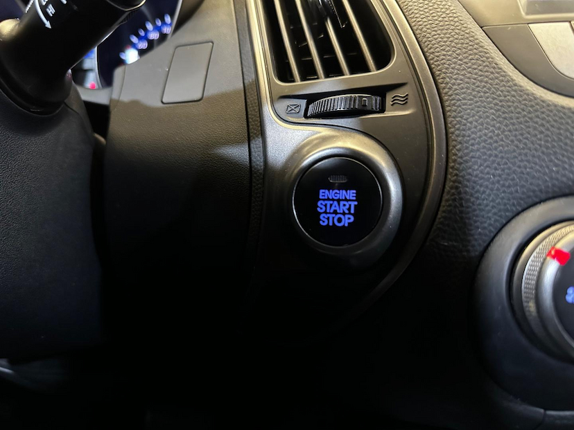 Foto do veículo HYUNDAI IX35  GL 2021 46.204 KM 102.900,00