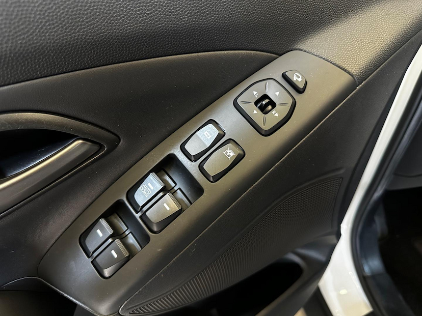 Foto do veículo HYUNDAI IX35  GL 2021 46.204 KM 102.900,00