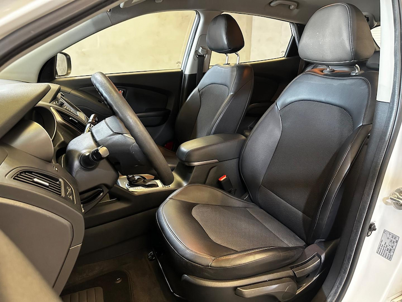 Foto do veículo HYUNDAI IX35  GL 2021 46.204 KM 102.900,00