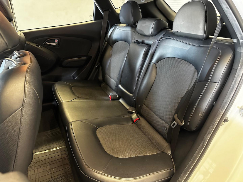 Foto do veículo HYUNDAI IX35  GL 2021 46.204 KM 102.900,00