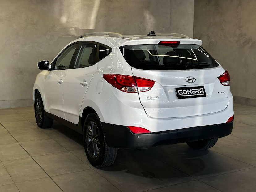 Foto do veículo HYUNDAI IX35  GL 2021 46.204 KM 102.900,00