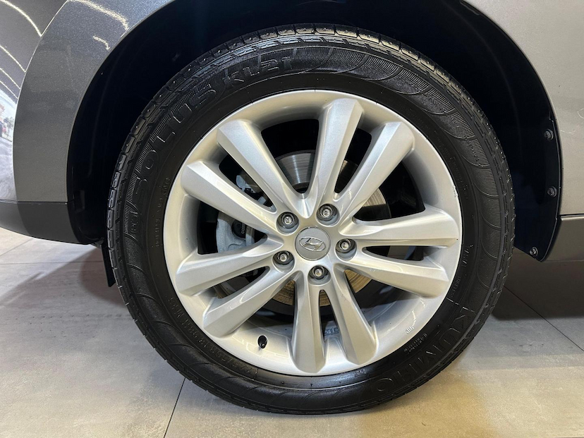 Foto do veículo HYUNDAI IX35  GLS 2.0 16V 2WD FLEX AUT.  2015 103.375 KM 73.900,00