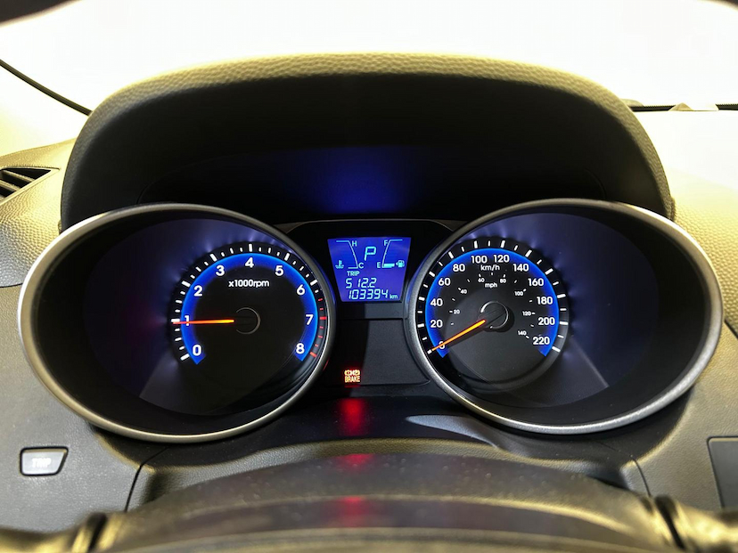 Foto do veículo HYUNDAI IX35  GLS 2.0 16V 2WD FLEX AUT.  2015 103.375 KM 73.900,00
