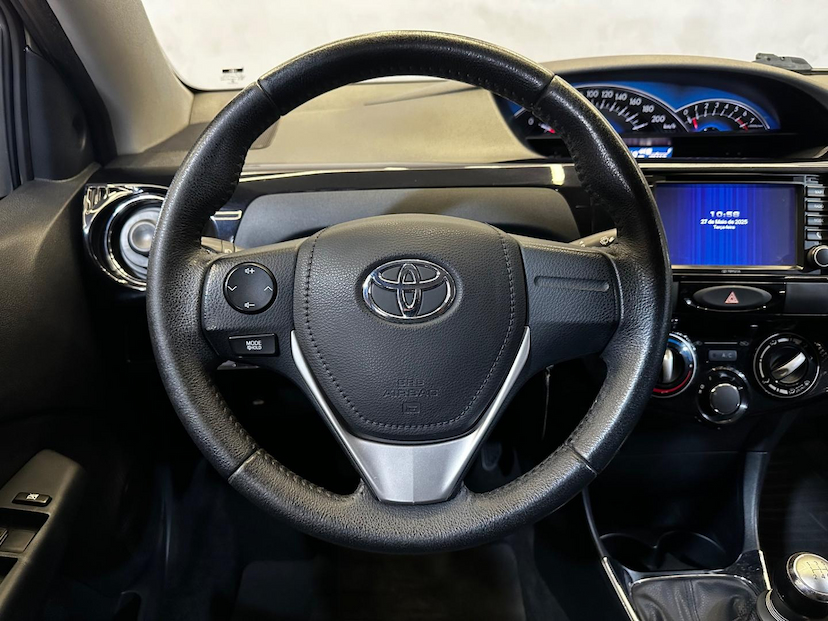 Foto do veículo TOYOTA ETIOS  PLATINUM SEDAN 1.5 FLEX MANUAL 2016 105.517 KM 52.900,00